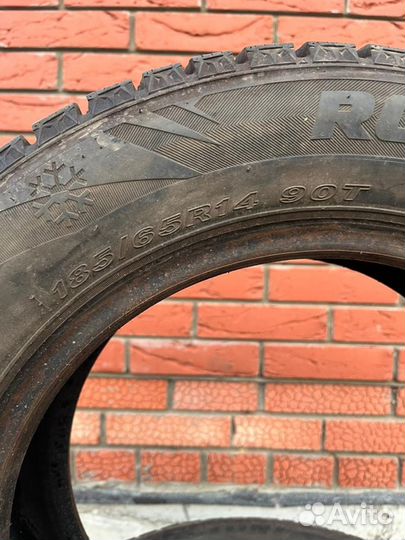 Roadstone Winguard WinSpike 185/65 R14 90T