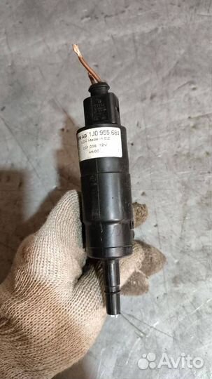 Насос (моторчик) омывателя фар Volkswagen Bora