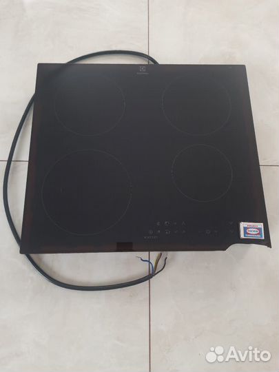 Индукционная панель стеклокерамика Electrolux