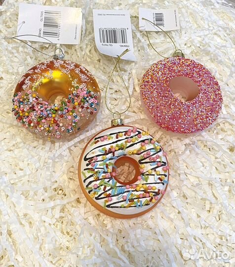 Стеклянный пончик в сахарной пудре игрушка на ёлку