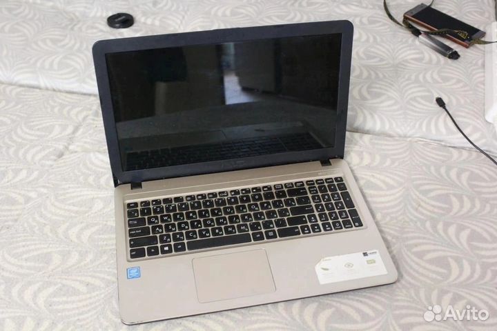 Ноутбук asus Model X540S