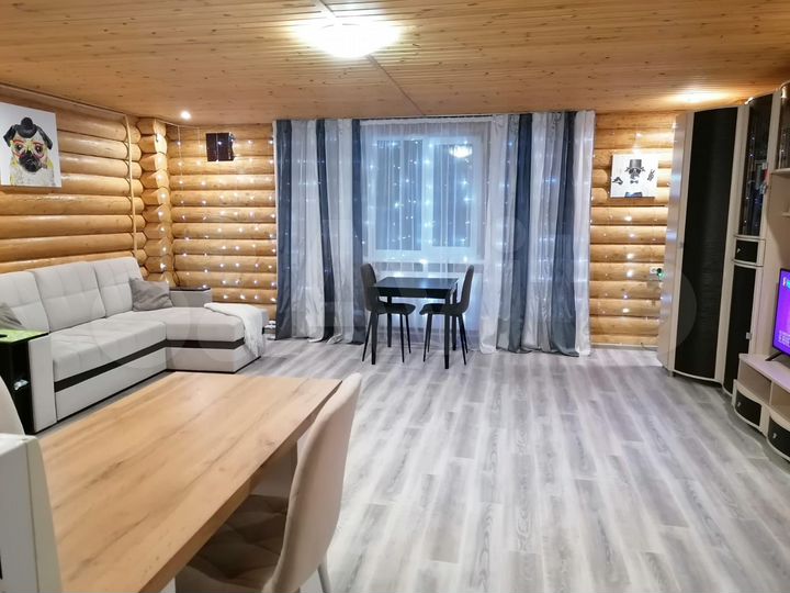 Дом 195 м² на участке 45 сот.