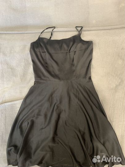 Атласное платье