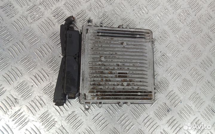 Блок управления двигателем Mercedes-Benz CLS-Class