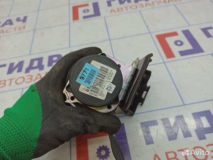 Ремень безопасности задний левый Chevrolet Cruze 13359771