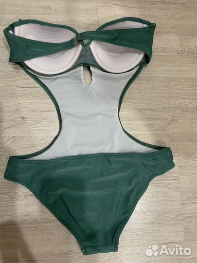 Купальник слитный