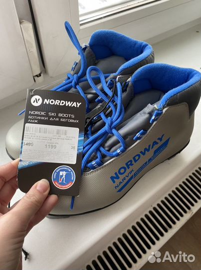 Лыжные ботинки+лыжи+палки