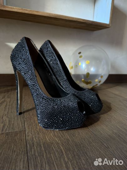 Туфли вечерние Vitacci 36