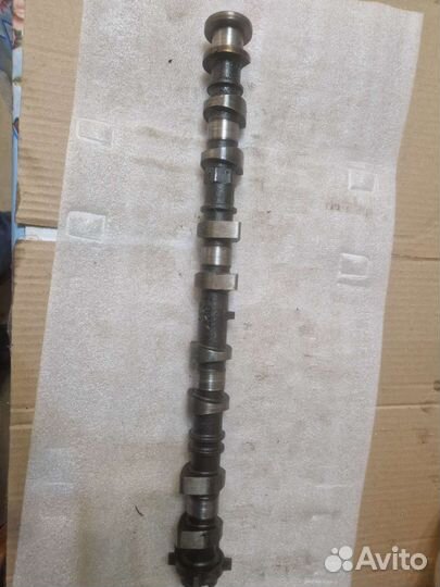 Распредвал мазда l827 421