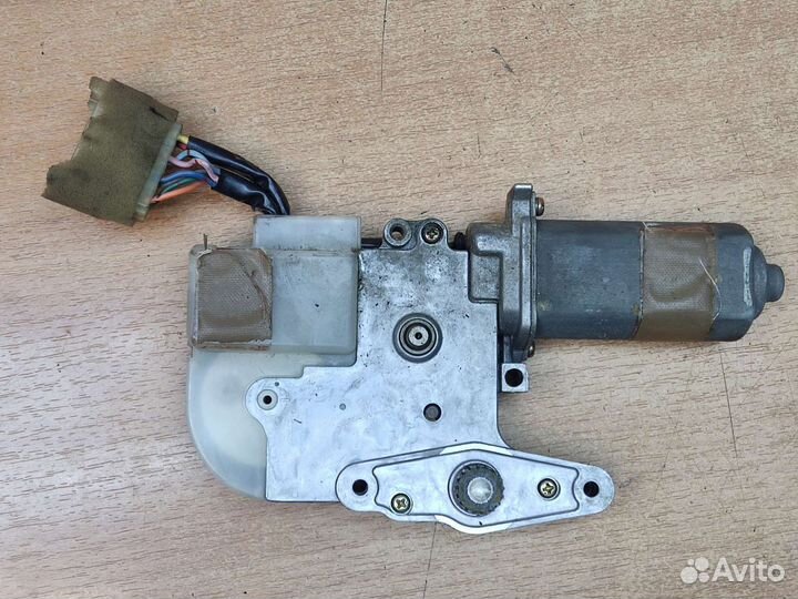 Моторчик люка, Mazda 626 GE