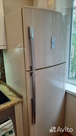 Холодильник sharp