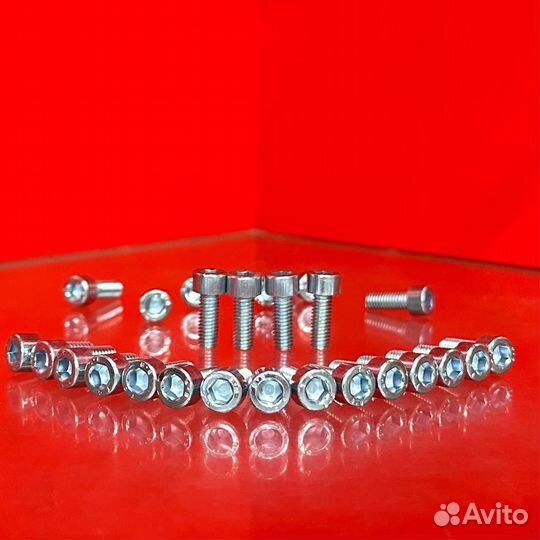 Винт внутренний шестигранник DIN 912