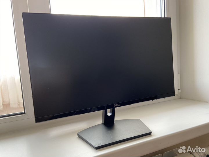 Монитор Dell