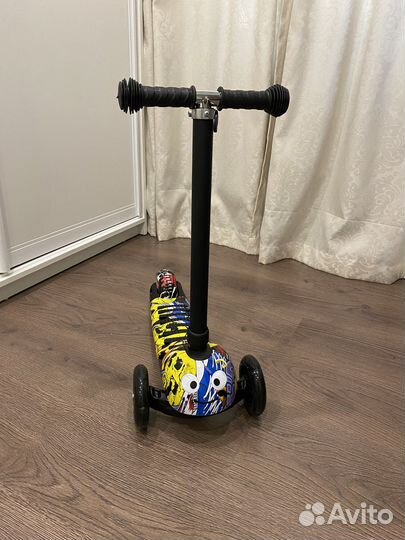 Самокат детский трехколесный новый