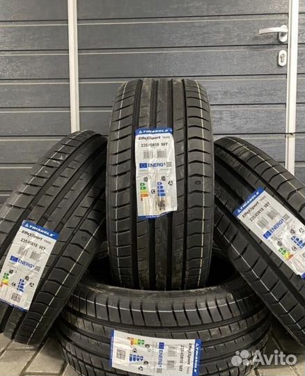 Triangle EffeXSport TH202 235/50 R17 100Y