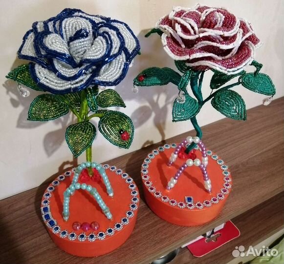 Цветы из бисера