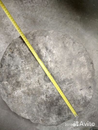 Каменный жернов