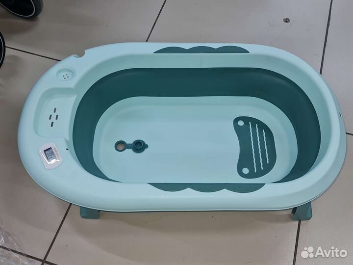 Складная ванночка с термометром и матрасиком