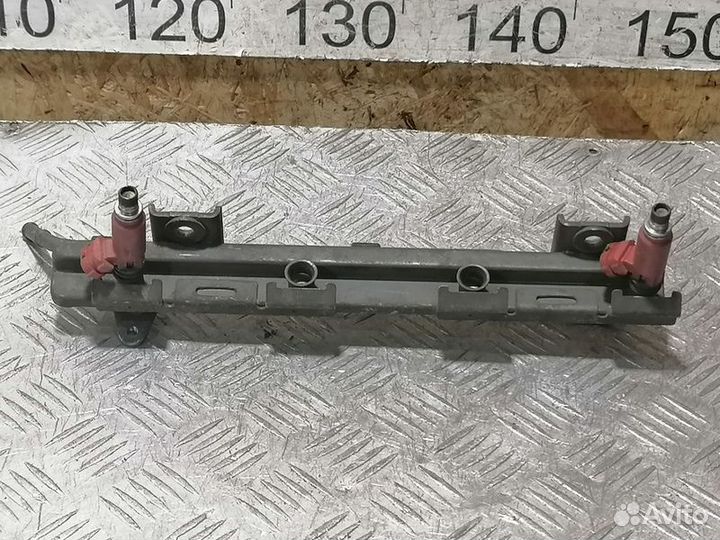 Рейка топливная рампа Suzuki Baleno 1995 1998