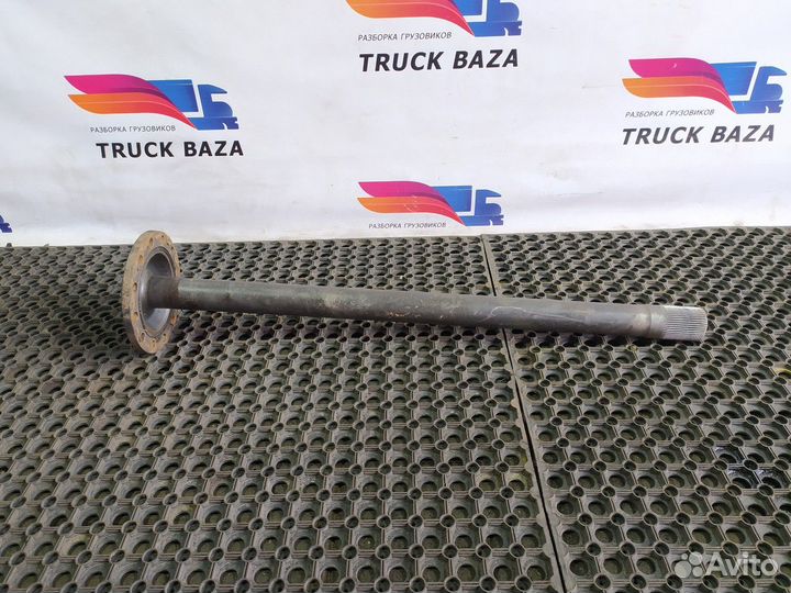 Полуось левая