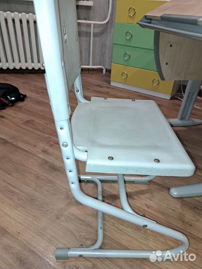 Растущая парта и стул дэми