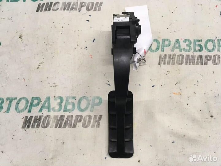 Педаль газа для Renault Fluence 2010