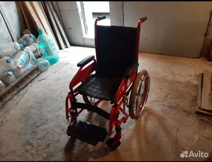 Детская инвалидная коляска