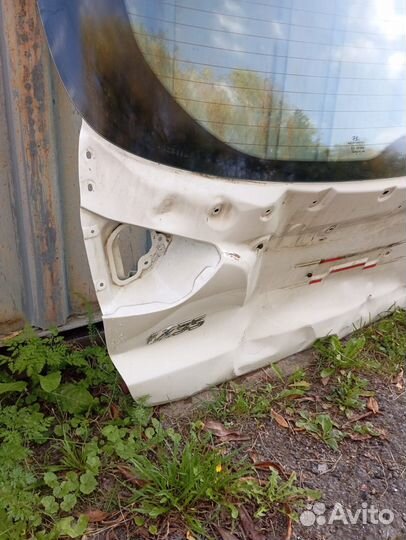 Крышка (дверь) багажника hyundai i35