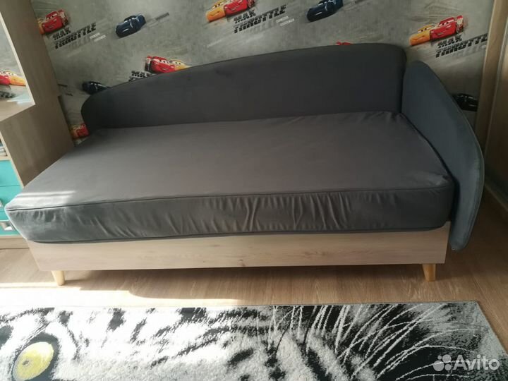 Детская кровать/диван