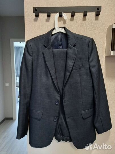 Школьный костюм