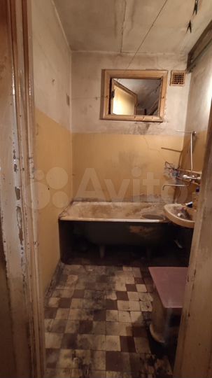 2-к. квартира, 44 м², 1/3 эт.