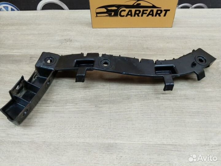 Кронштейн бампера задний правый Land Rover