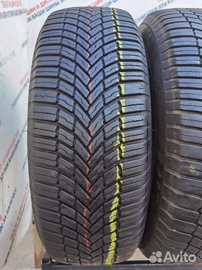 Bridgestone Weather Control A001 215/65 R16 102V