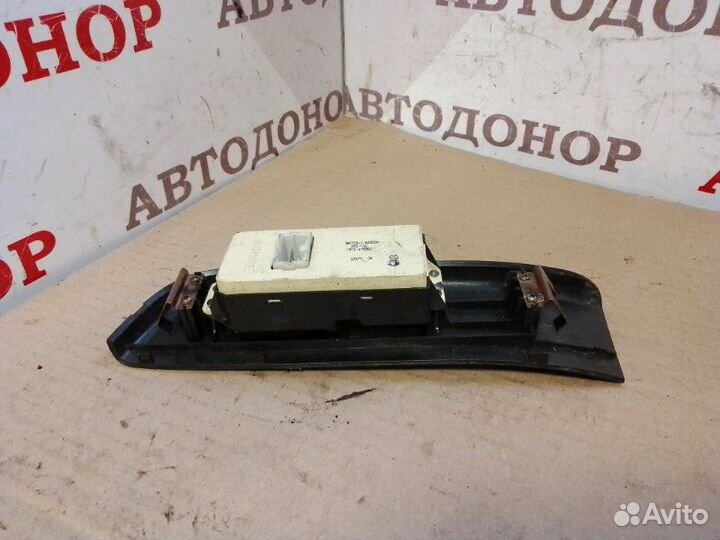 Блок управления стеклоподъемниками передний правый