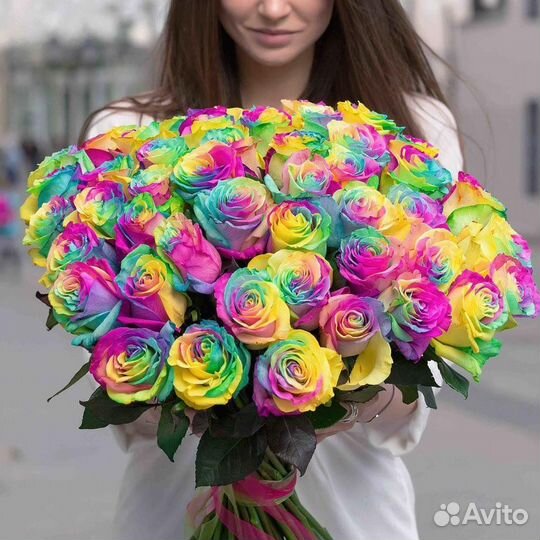 Радужные розы натуральные