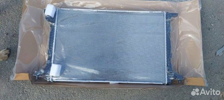 Радиатор двс Audi Audi A4 crtc 2015-2022