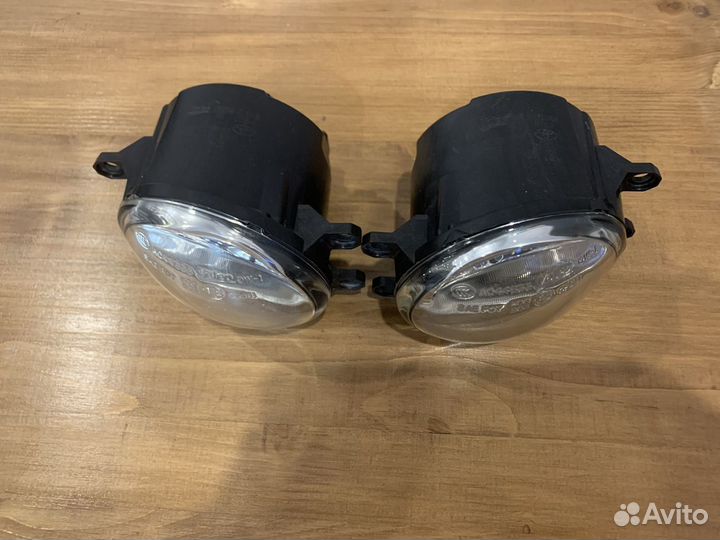 Противотуманки оригинал Toyota Lexus