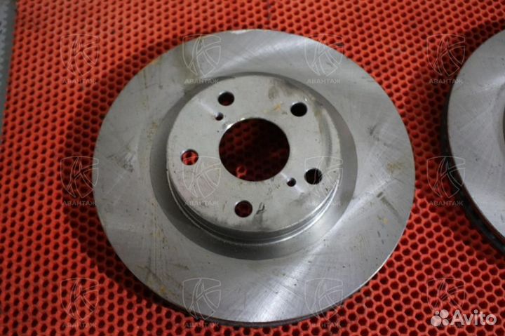 Тормозные диски переднее Toyota Camry V40