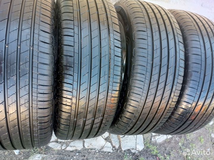 Goodyear EfficientGrip Performance SUV 215/55 R17