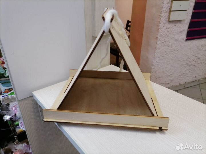 Кормушка для птиц