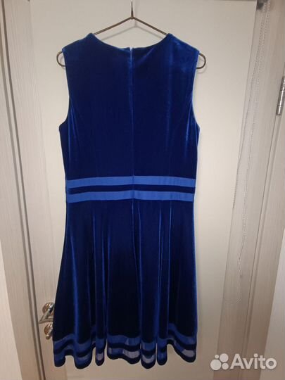 Вечернее женское платье 44 размера от Calvin Klein