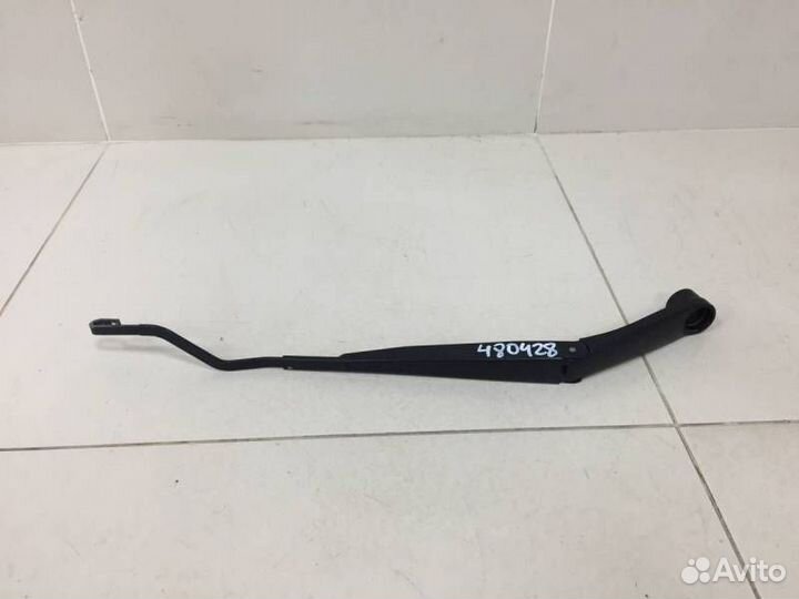 Поводок стеклоочистителя передний левый Kia Rio 3