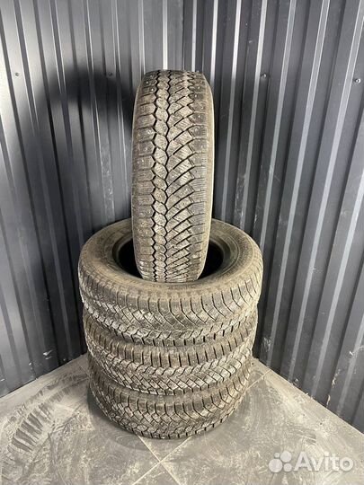 Gislaved Nord Frost 200 SUV 205/70 R15 96T