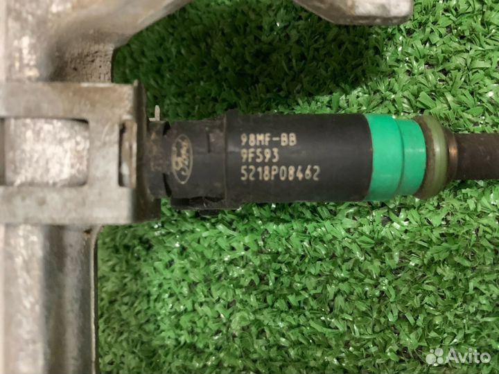 Рампа топливная с форсунками Ford Fusion 1.4 fxjb