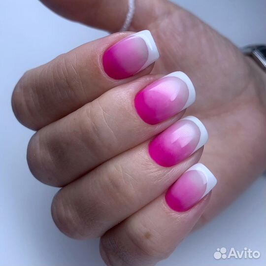 Маникюр и педикюр