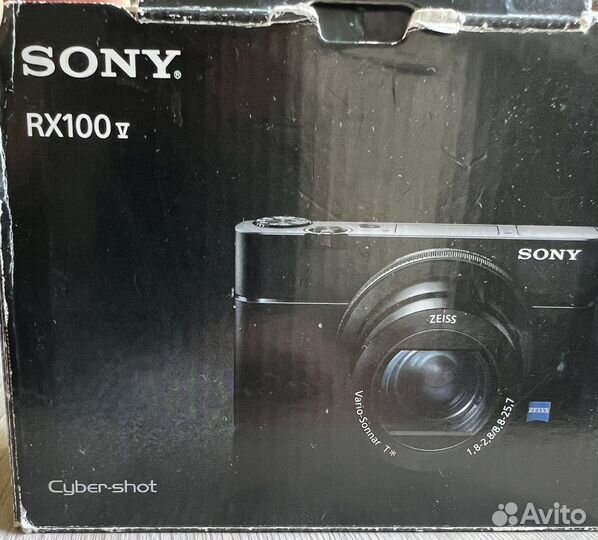 Фотоаппарат Sony rx100v