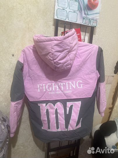 Куртка на девочку 140