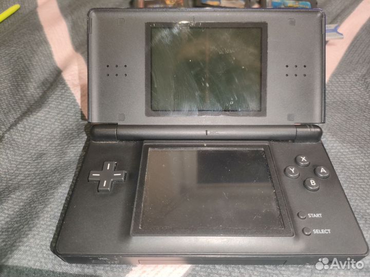 Портативная игровая приставка nintendo