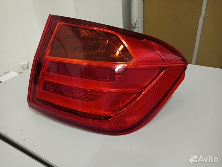 Фонарь правый BMW 3-serie F30/F31 11- 63217313040