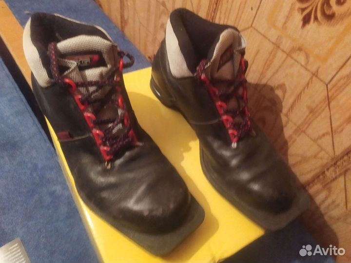 Лыжи беговые 180 и ботинки 41 размера